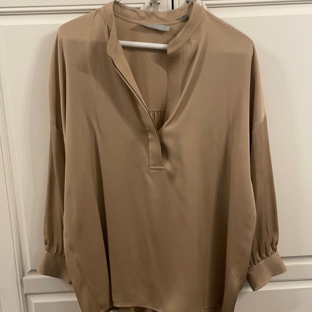 Gorgeous Vince silk blouse